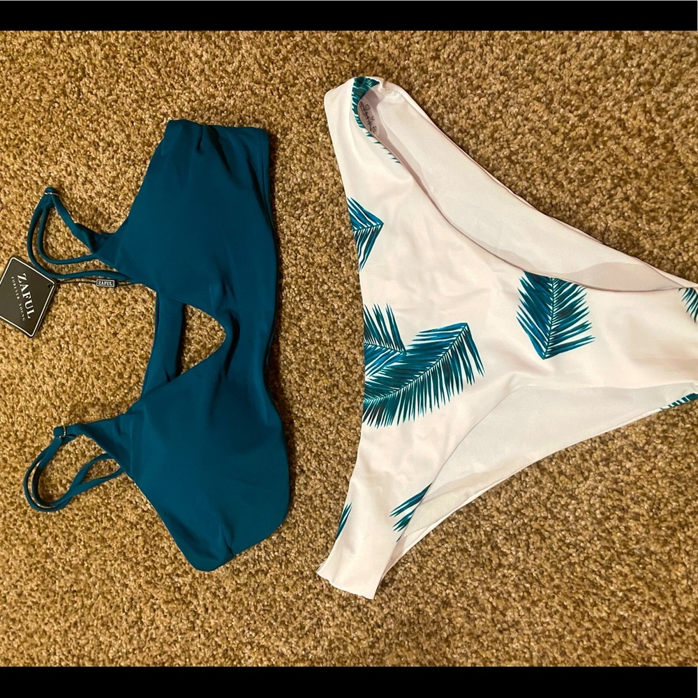 Real bikini set